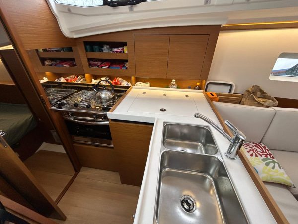 Jeanneau Sun Odyssey 380 - 2025 – Image 16