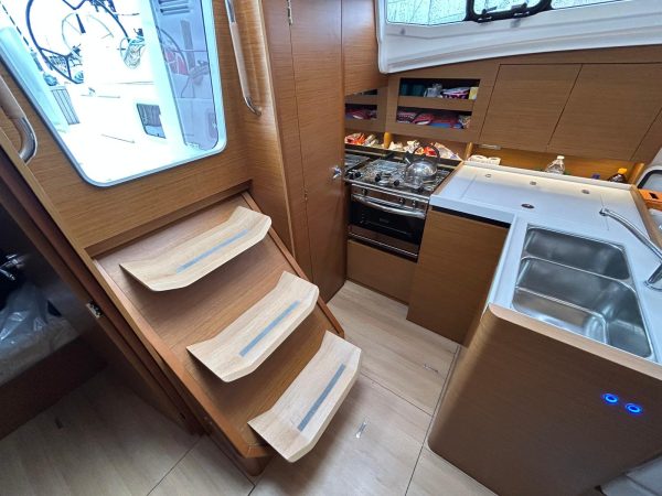 Jeanneau Sun Odyssey 380 - 2025 – Image 2